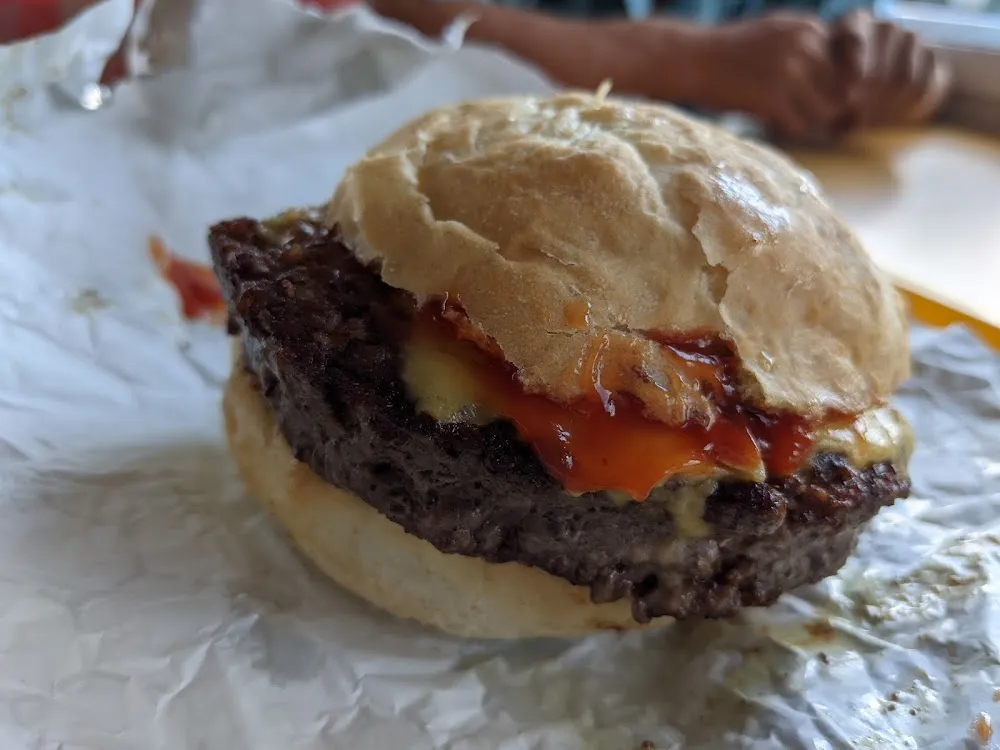 I Believe It's a Half a Pound Cheeseburger
